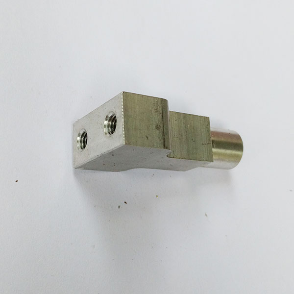 發動機（jī）電（diàn）流柱